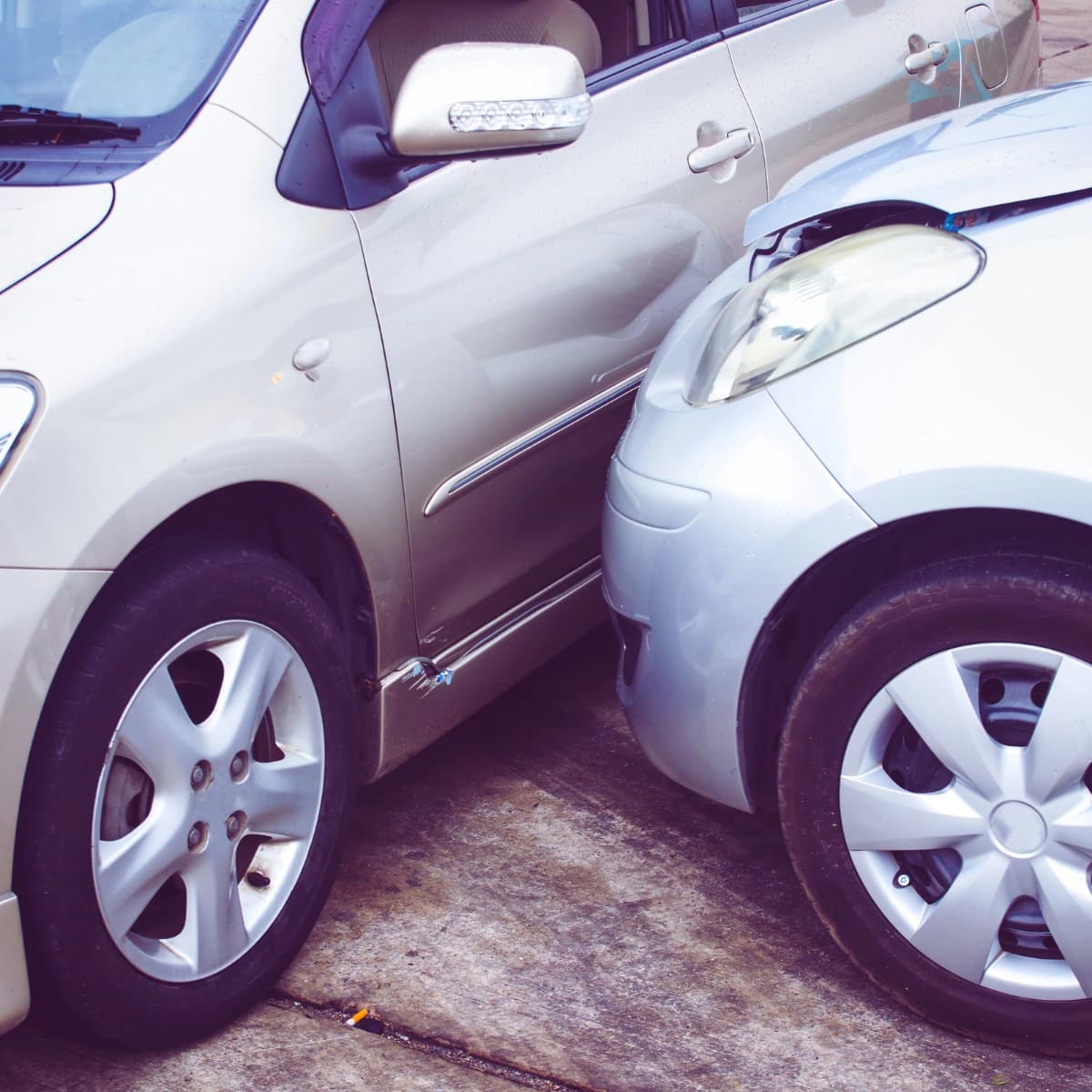 Kleine Beschädigungen an Stoßfängern, Türen oder Kotflügeln